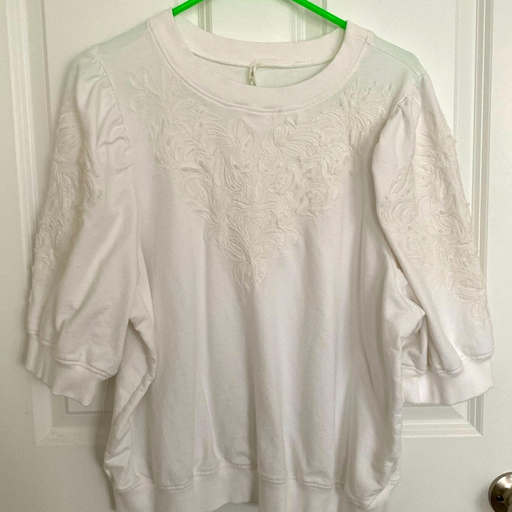 Anthropologie Embroidered Puff Sleeve Sweatshirt (XL)